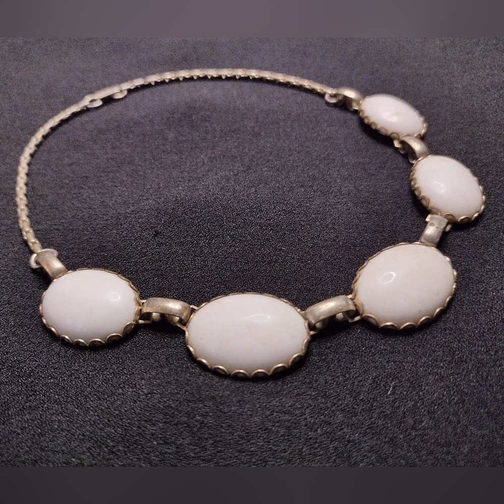 Gold and Cream Choker Necklace - Picture 2 of 12